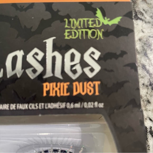Fright Night Limited Edition Pixie Dust Spooky Lashes By Ardell - Picture 4 of 5